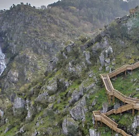 Trebid'ouro مزرعة للإقامة فالي دي كامبرا